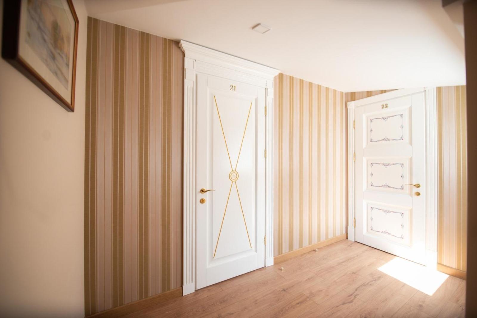 Apart Yaroslava Osmomysla 9 Square - City Center Lviv Room photo